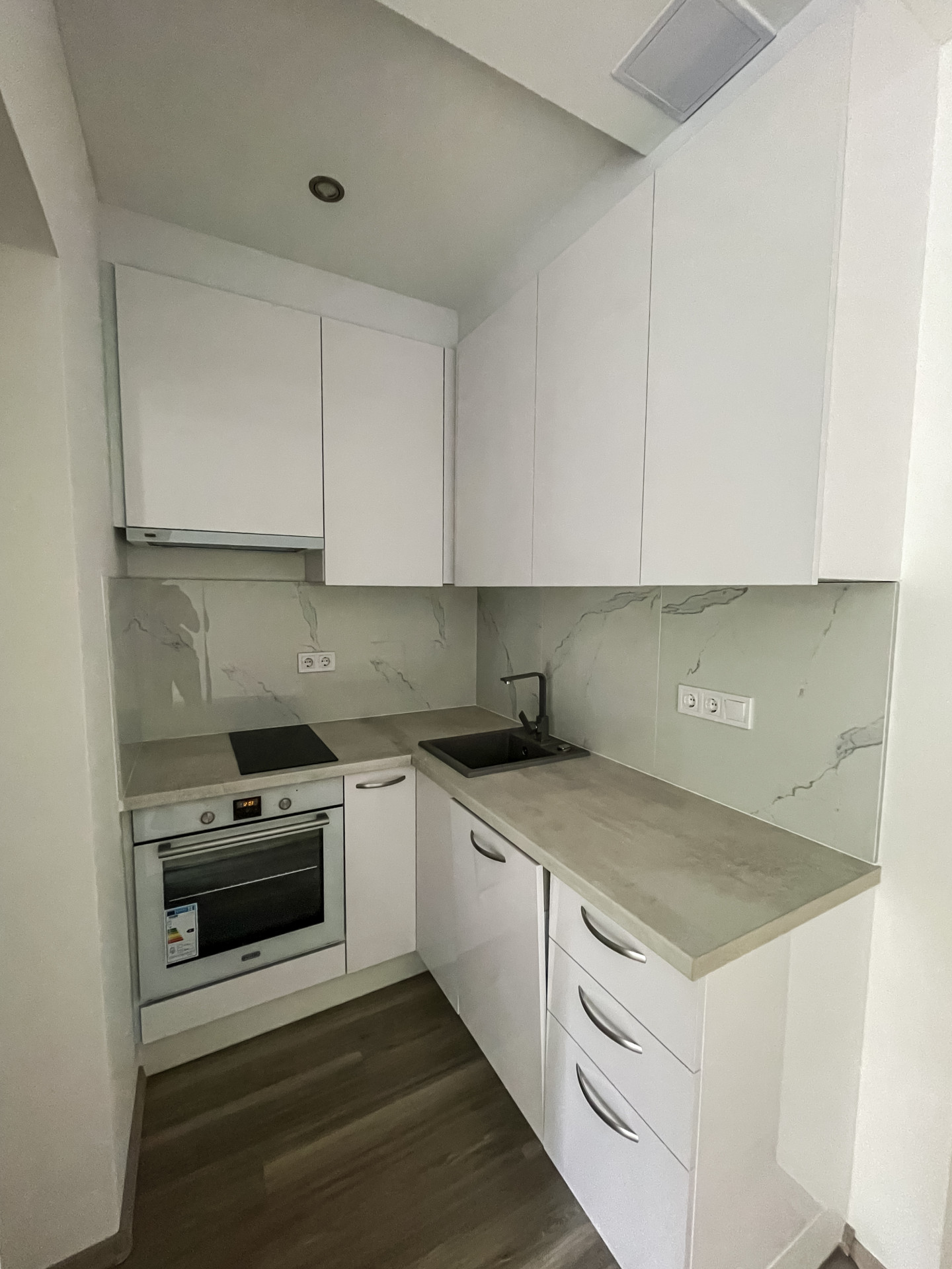 Budapest Eladó  Lakás  Budapest Eladó  Lakás  