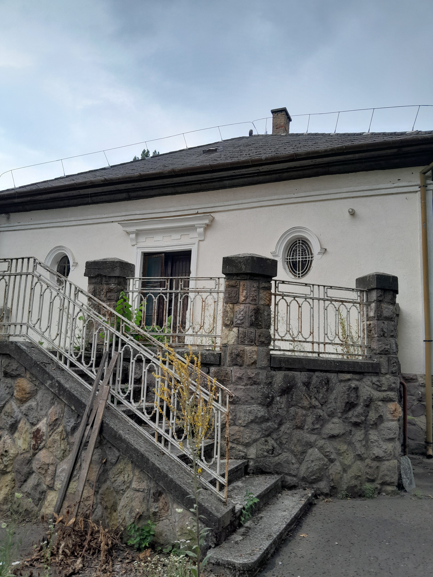 Kecskemét Eladó  Családi ház  Kecskemét Eladó  Családi ház Bács-Kiskun megye 