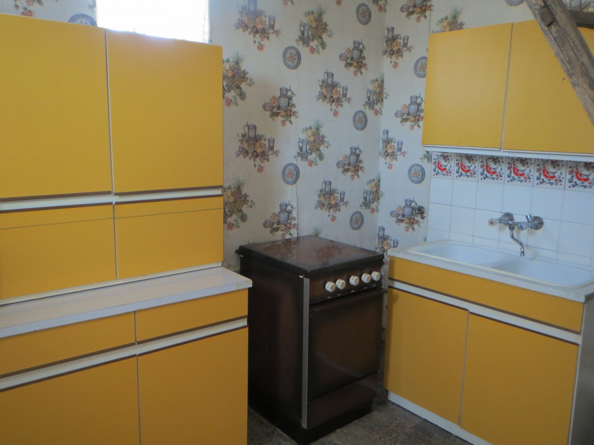 Kecskemét Eladó  Családi ház  Kecskemét Eladó  Családi ház Bács-Kiskun megye 