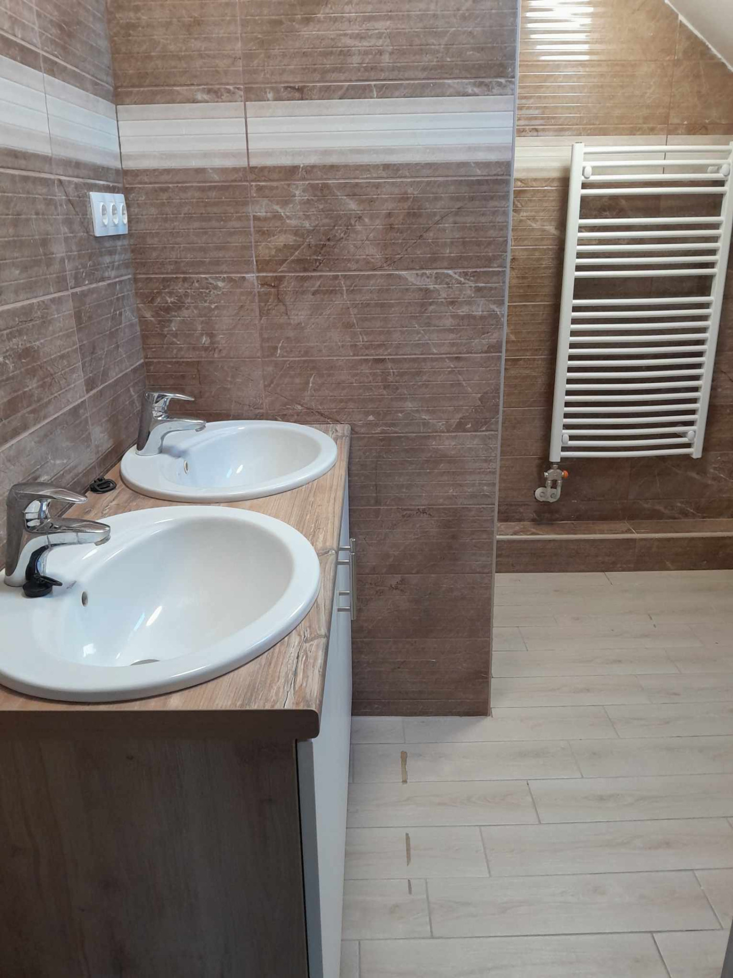 Kecskemét Eladó  Családi ház  Kecskemét Eladó  Családi ház Bács-Kiskun megye 