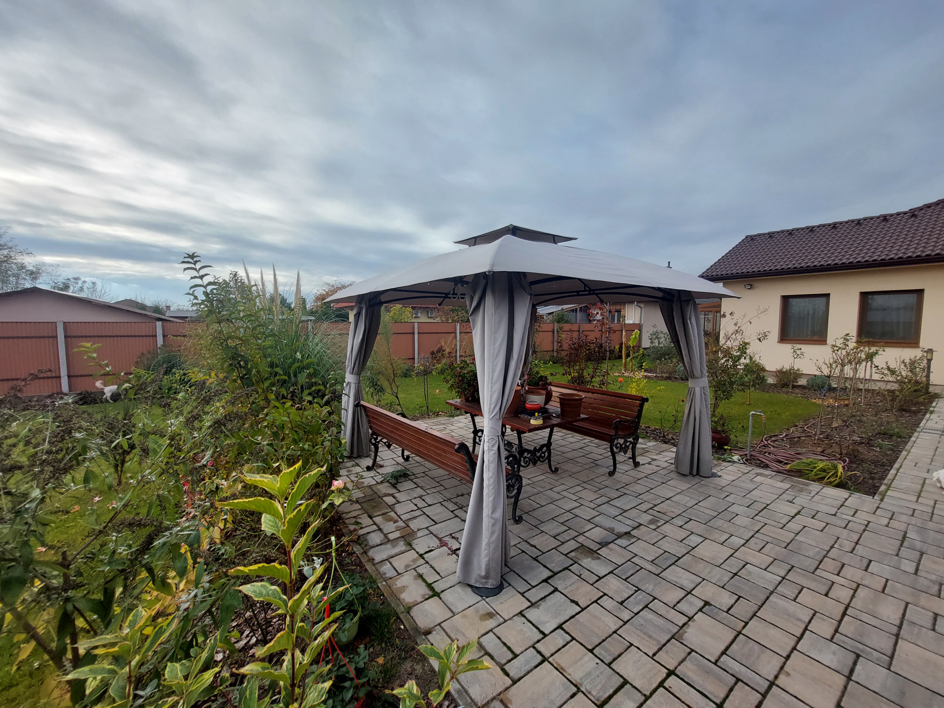 Kecskemét Eladó  Családi ház  Kecskemét Eladó  Családi ház Bács-Kiskun megye 