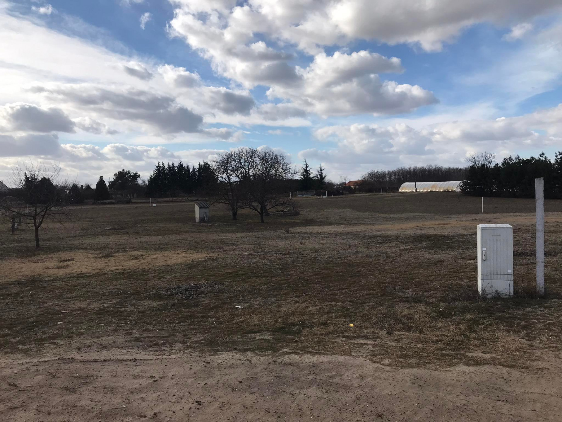 Kecskemét Eladó  Telek/földterület  Kecskemét Eladó  Telek/földterület Bács-Kiskun megye 