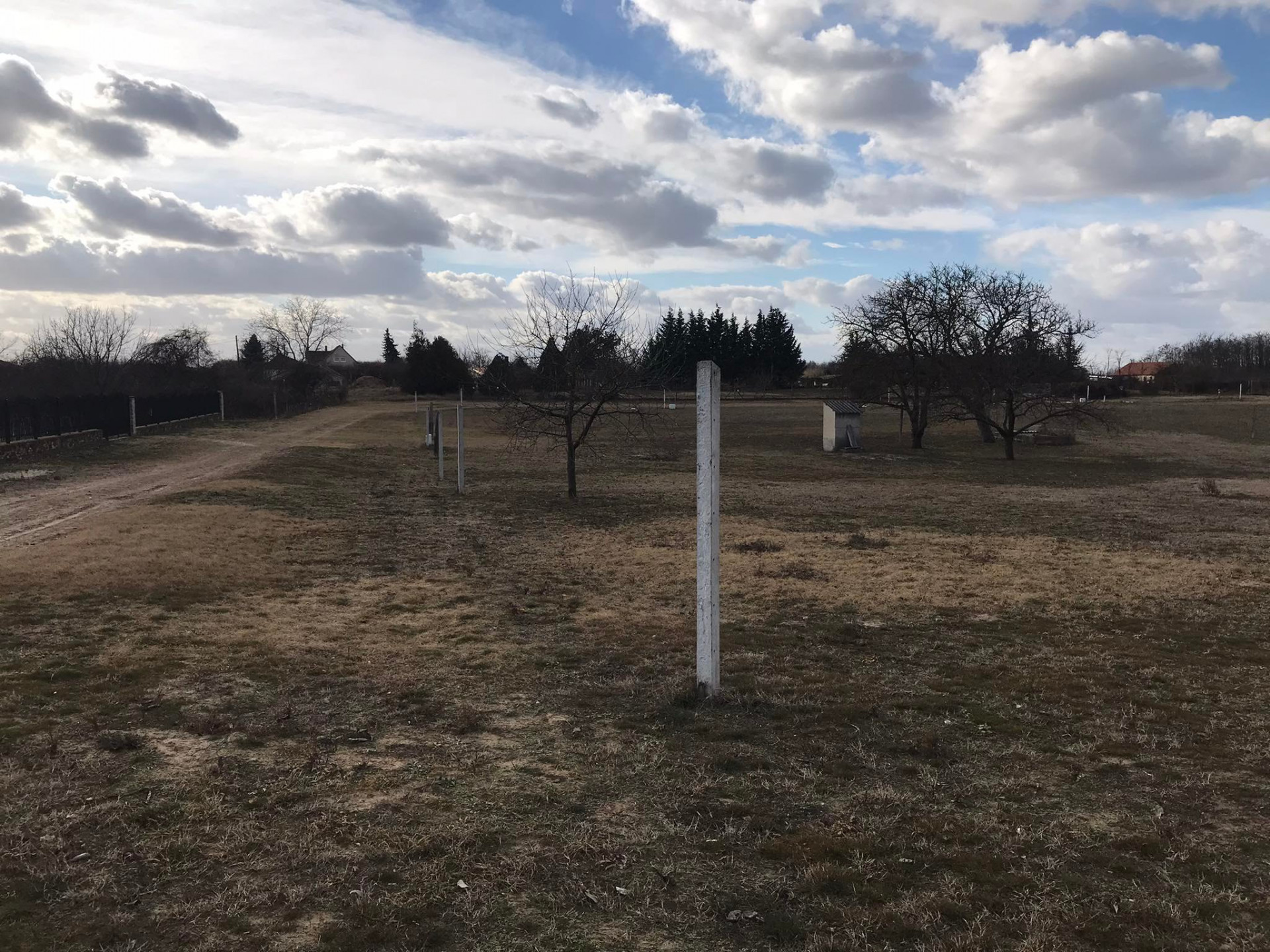 Kecskemét Eladó  Telek/földterület  Kecskemét Eladó  Telek/földterület Bács-Kiskun megye 