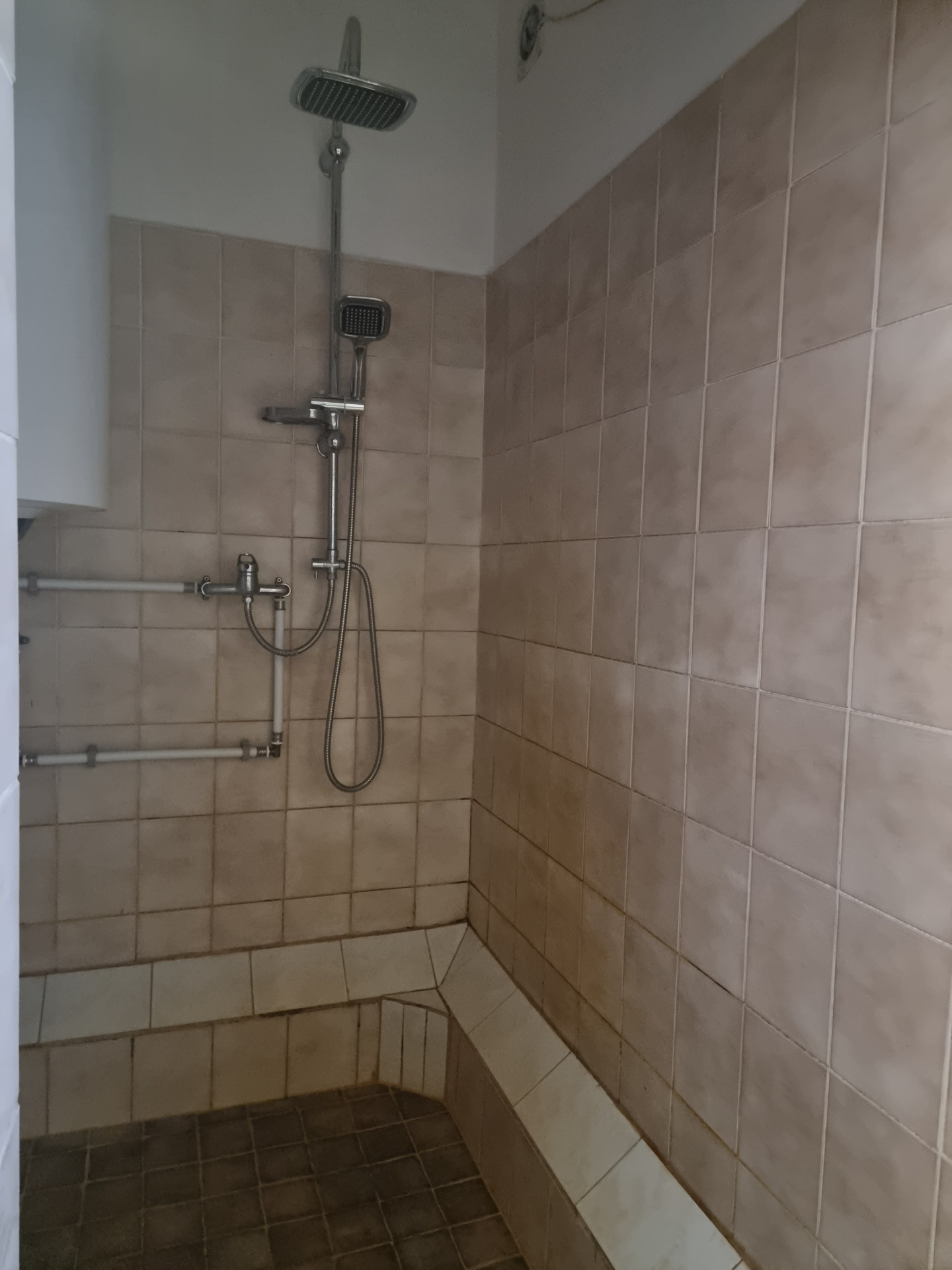 Kiskunfélegyháza Eladó  Családi ház  Kiskunfélegyháza Eladó  Családi ház Bács-Kiskun megye 