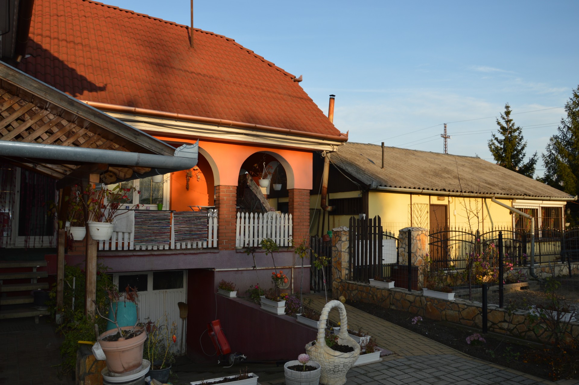 Kecskemét Eladó  Családi ház  Kecskemét Eladó  Családi ház Bács-Kiskun megye 