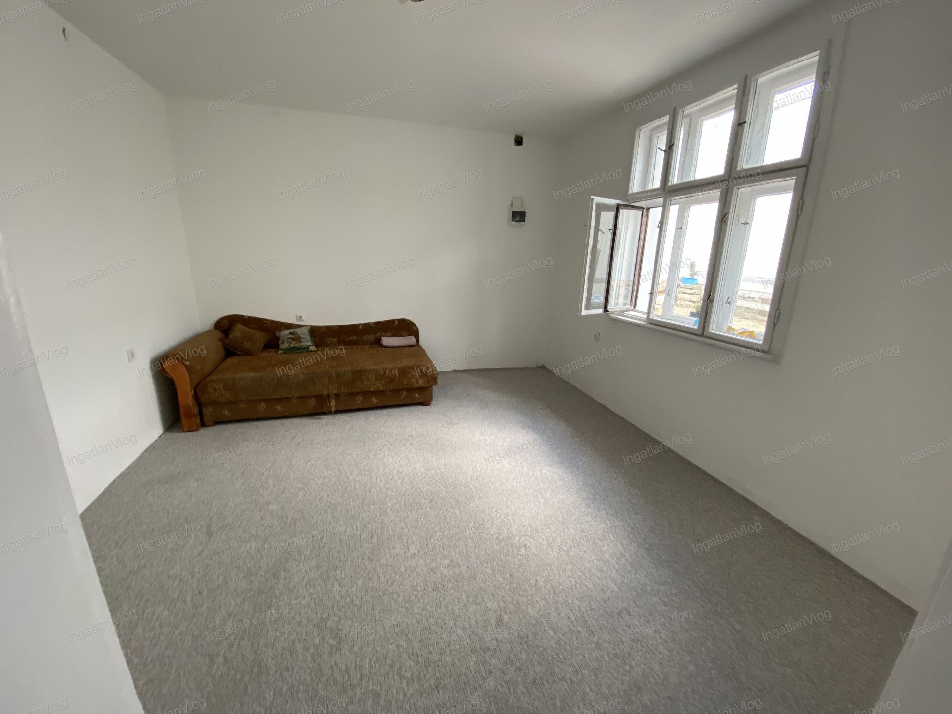 Budapest Eladó  Családi ház  Budapest Eladó  Családi ház  