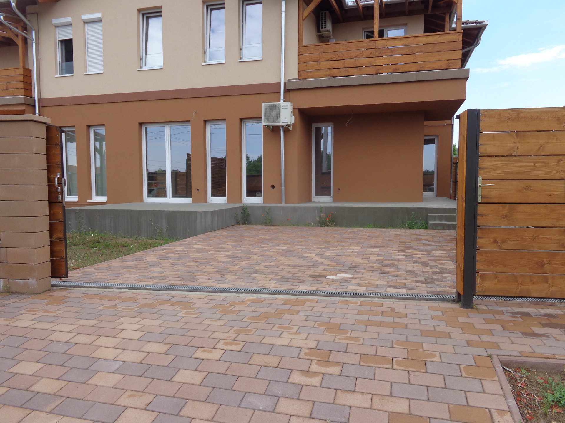 Dunaharaszti Eladó  Családi ház  Dunaharaszti Eladó  Családi ház Pest megye 