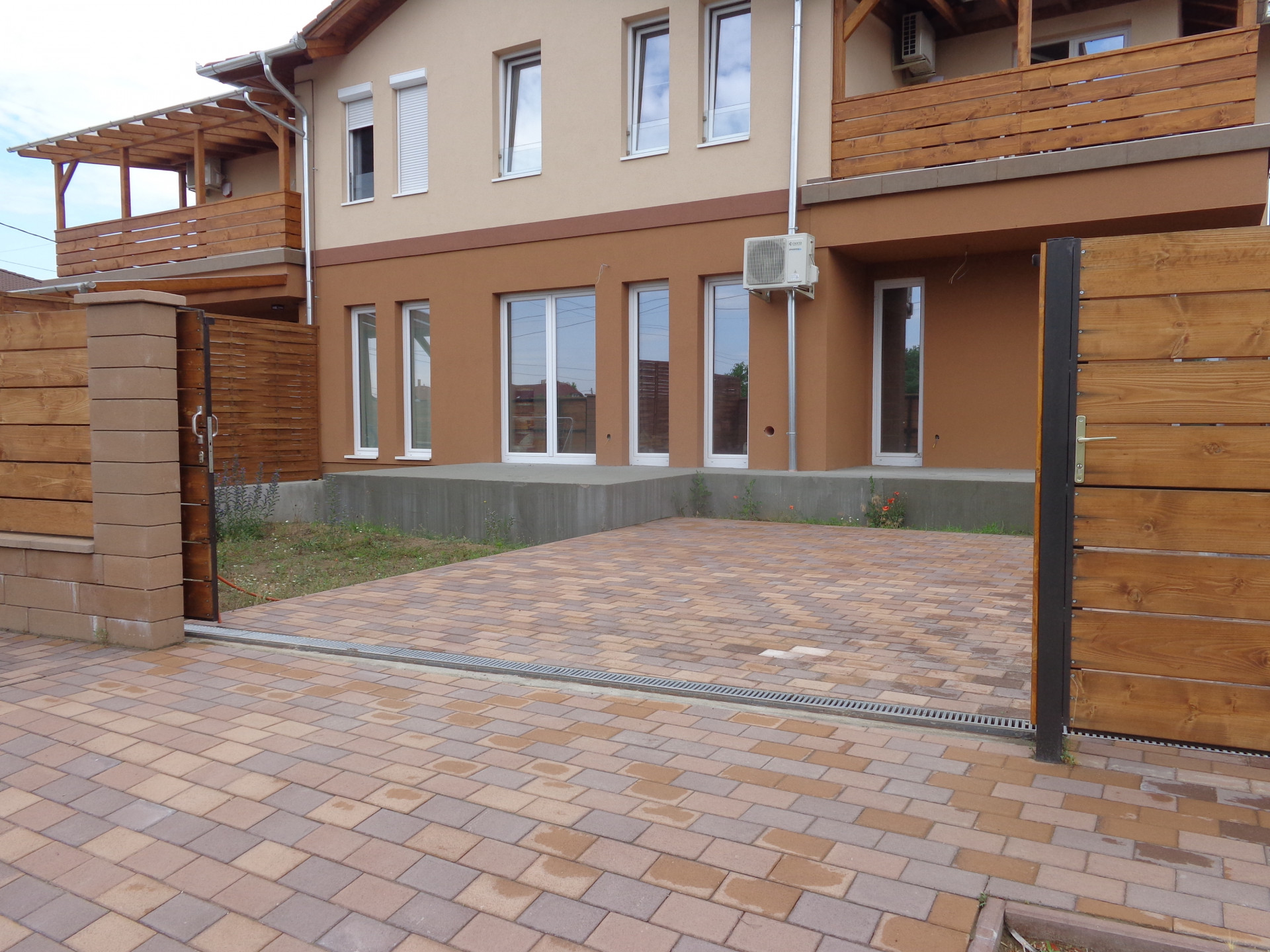 Dunaharaszti Eladó  Családi ház  Dunaharaszti Eladó  Családi ház Pest megye 