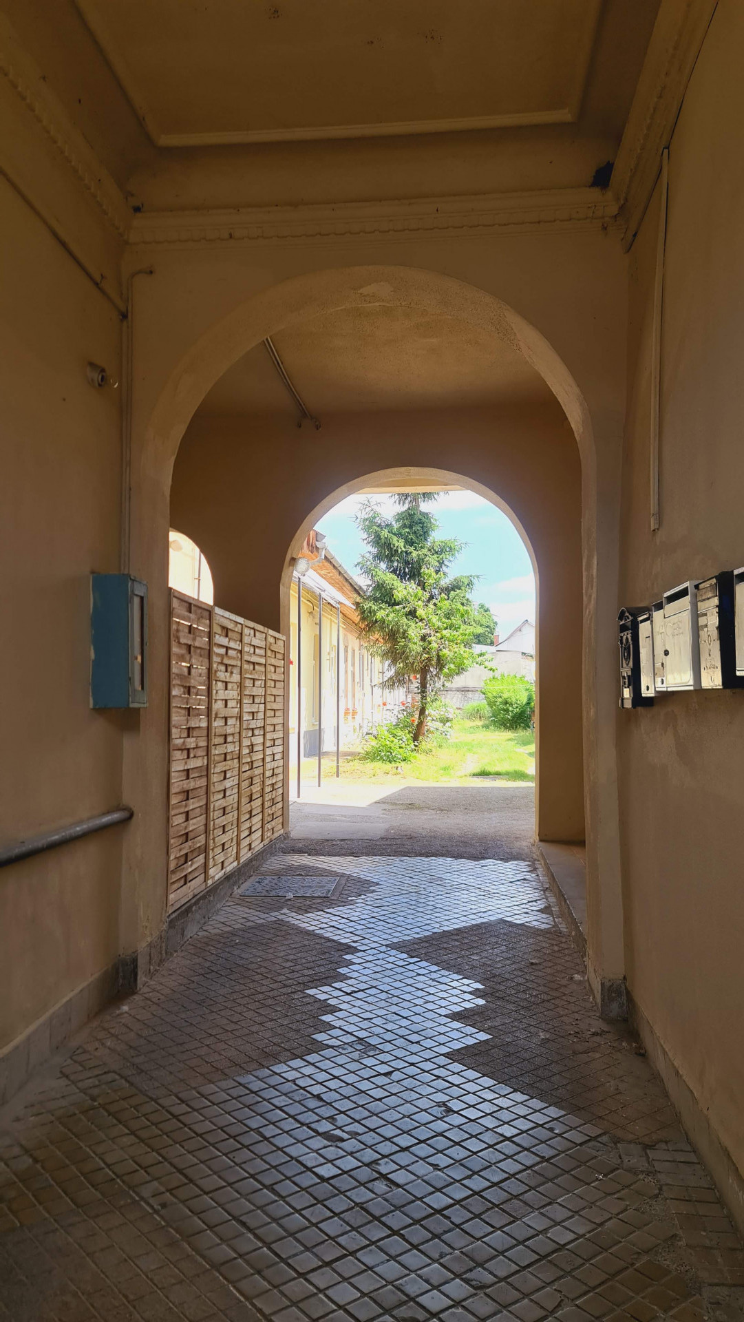 Budapest Eladó  Családi ház  Budapest Eladó  Családi ház  