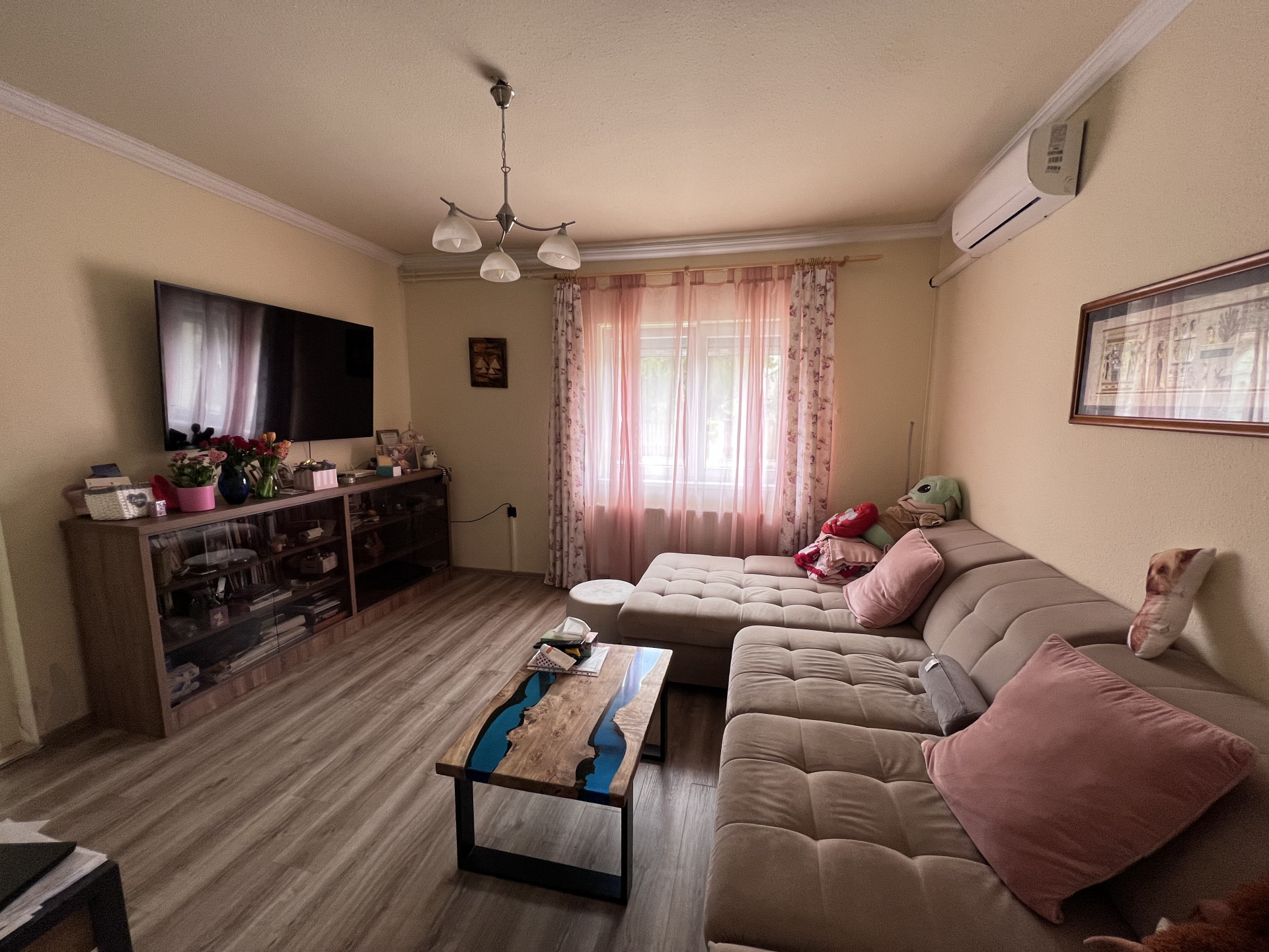 Budapest Eladó  Családi ház  Budapest Eladó  Családi ház  