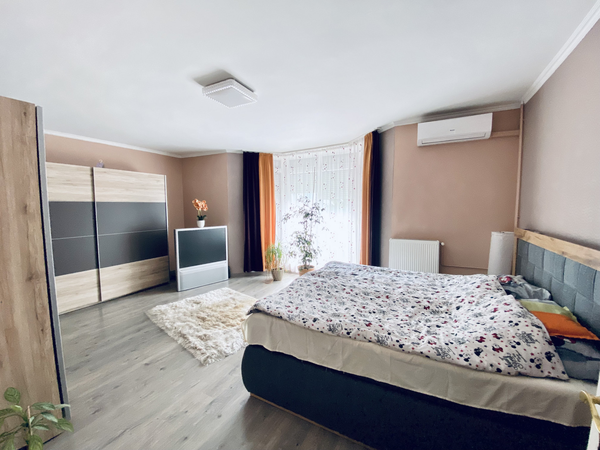 Budapest Eladó  Családi ház  Budapest Eladó  Családi ház  