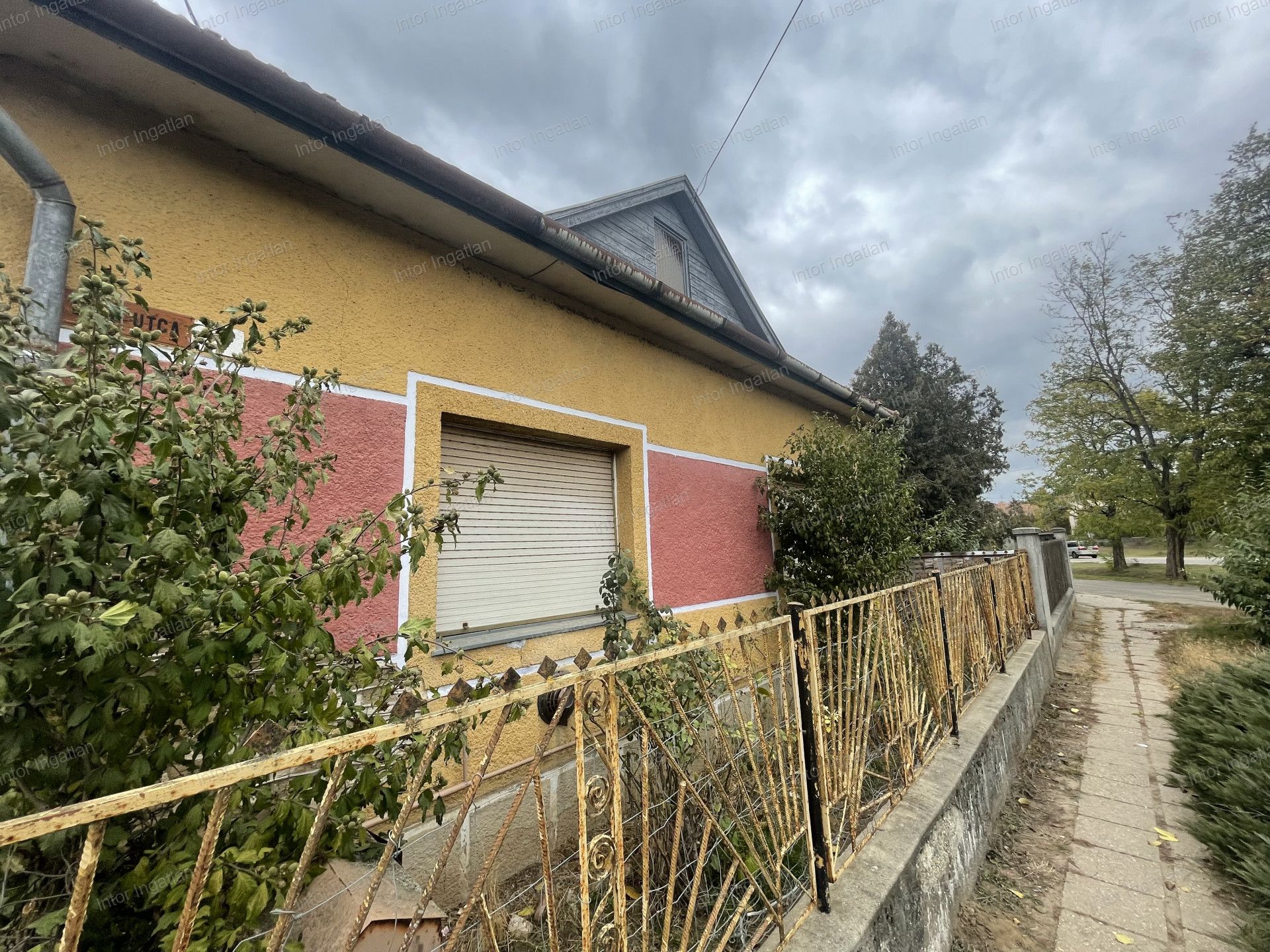 Bag Eladó  Családi ház  Bag Eladó  Családi ház Pest megye 