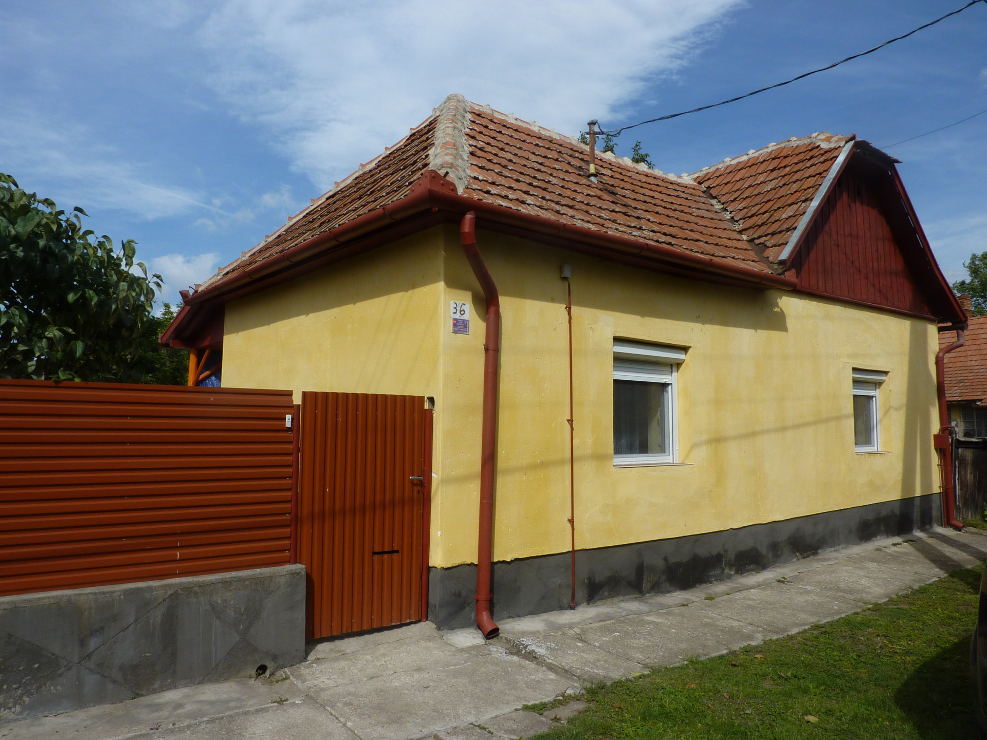 Jászapáti Eladó  Családi ház  Jászapáti Eladó  Családi ház Jász-Nagykun-Szolnok megye 