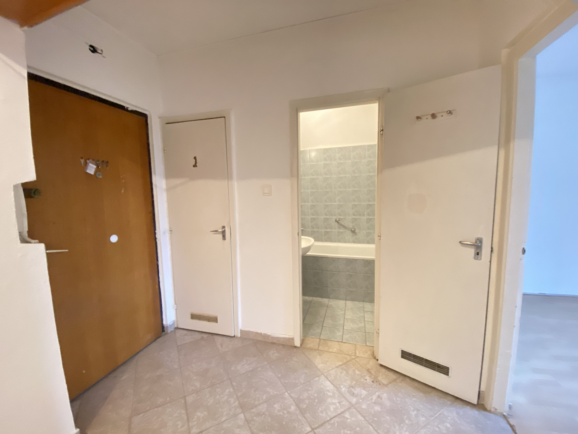 Budapest Eladó  Lakás  Budapest Eladó  Lakás  