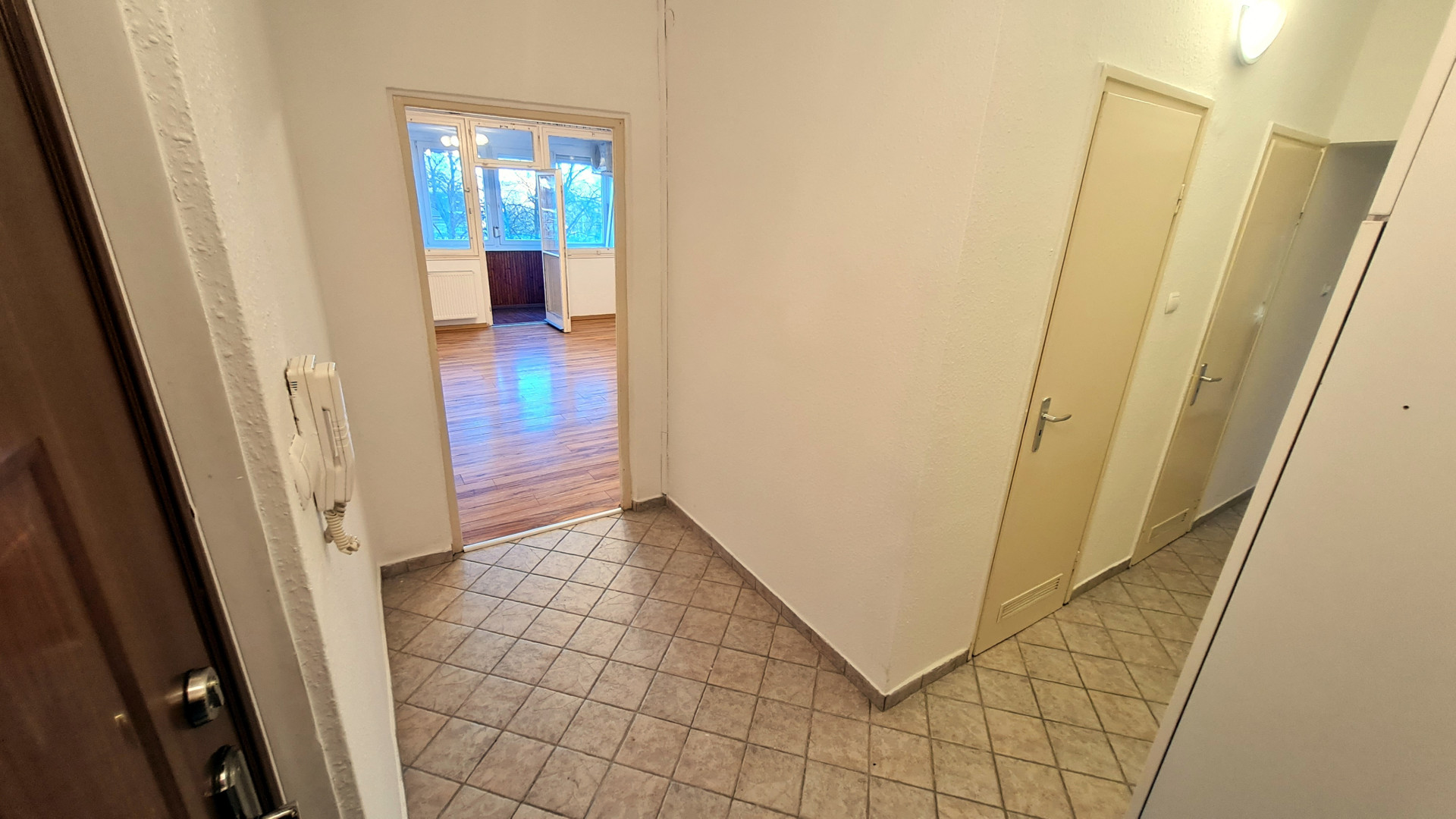 Budapest Eladó  Lakás  Budapest Eladó  Lakás  