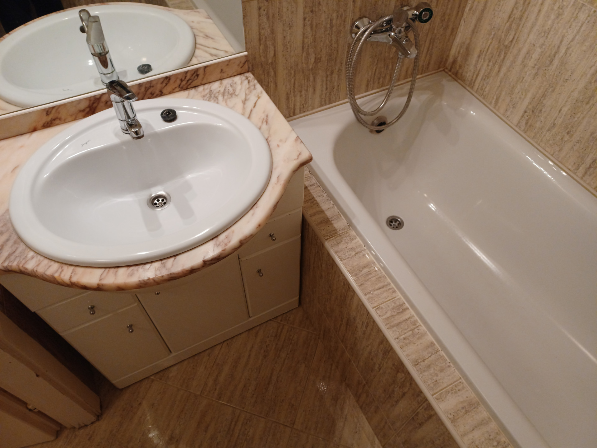 Miskolc Eladó  Lakás  Miskolc Eladó  Lakás Borsod-Abaúj-Zemplén megye 