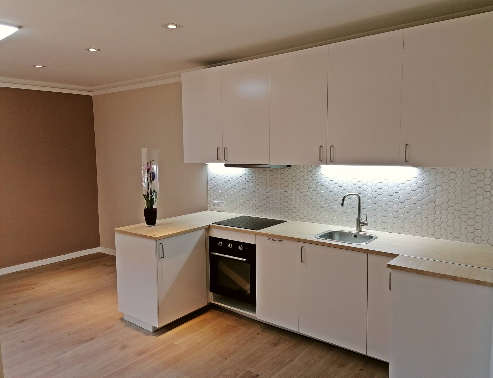 Budapest Eladó  Lakás  Budapest Eladó  Lakás  