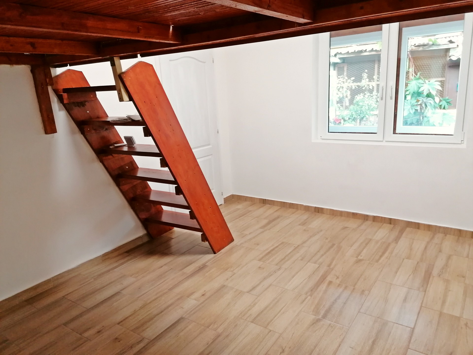 Budapest Eladó  Lakás  Budapest Eladó  Lakás  