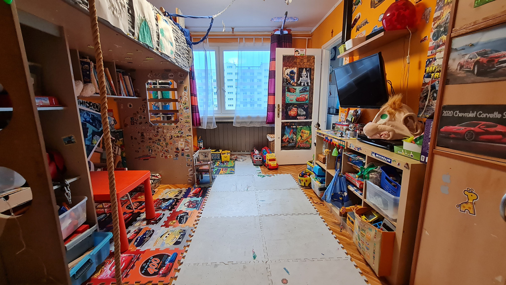 Budapest Eladó  Családi ház  Budapest Eladó  Családi ház  