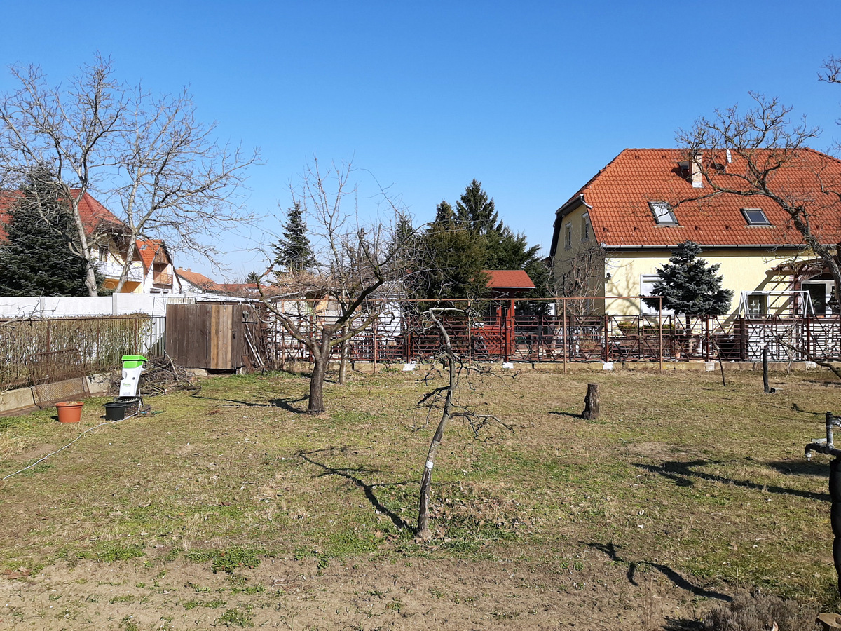 Budapest Eladó  Családi ház  Budapest Eladó  Családi ház  