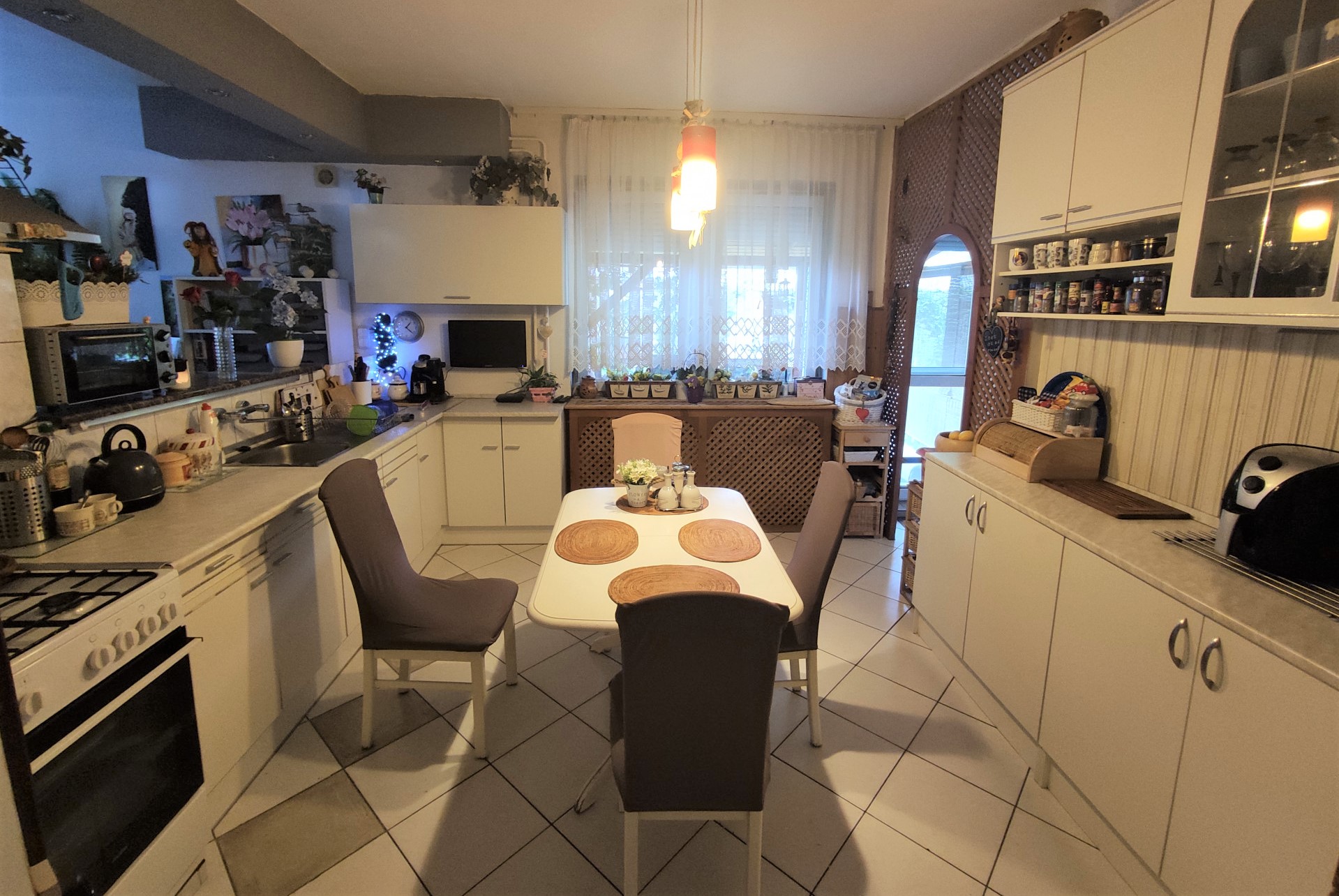 Győr Eladó  Családi ház  Győr Eladó  Családi ház Győr-Moson-Sopron megye 