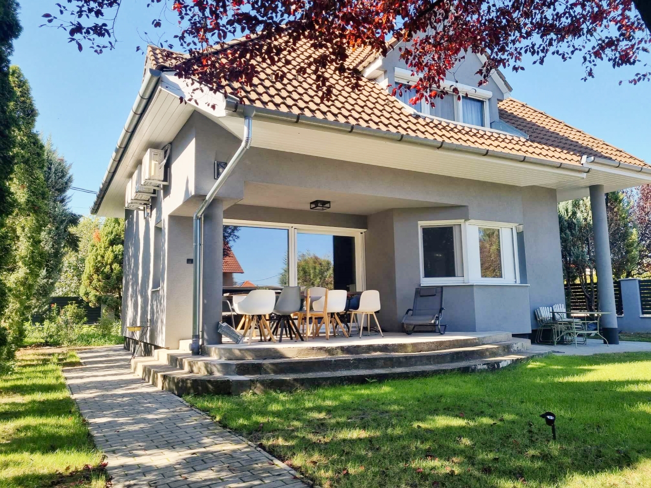 Héreg Eladó  Családi ház  Héreg Eladó  Családi ház Komárom-Esztergom megye 