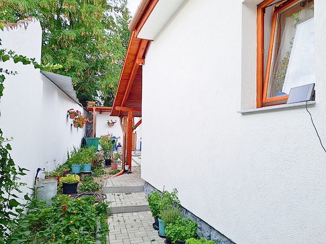 Budapest Eladó  Családi ház  Budapest Eladó  Családi ház  