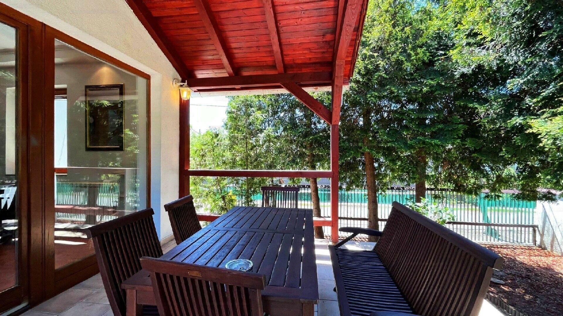 Budapest Eladó  Családi ház  Budapest Eladó  Családi ház  