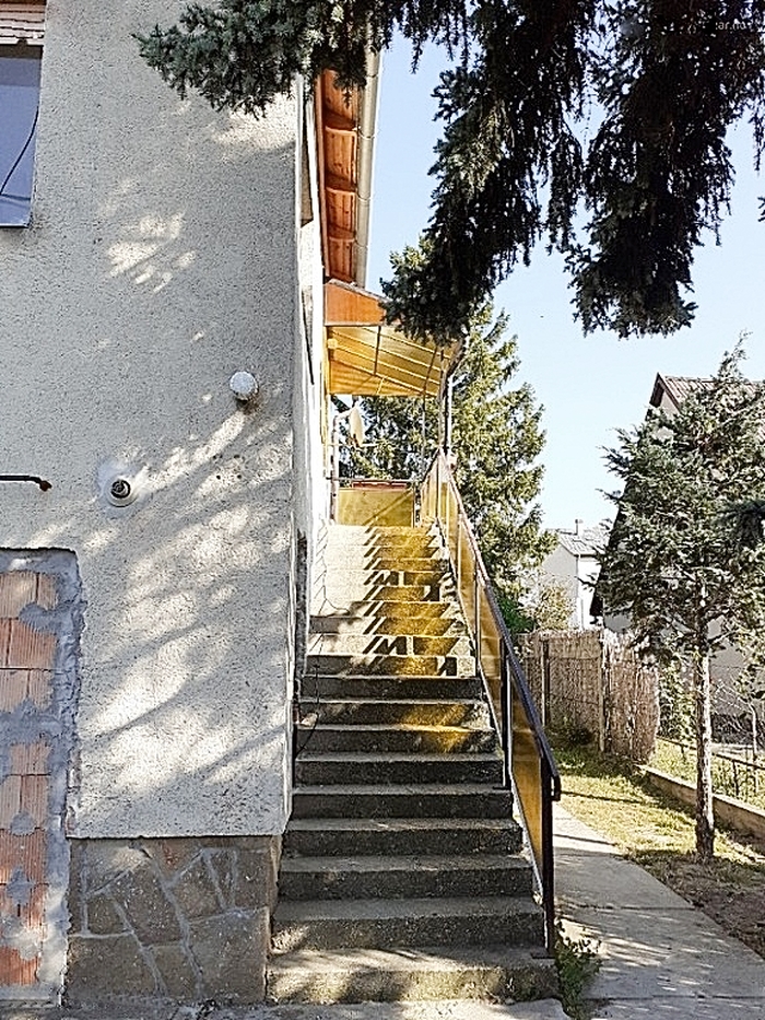 Pomáz Eladó Családi ház