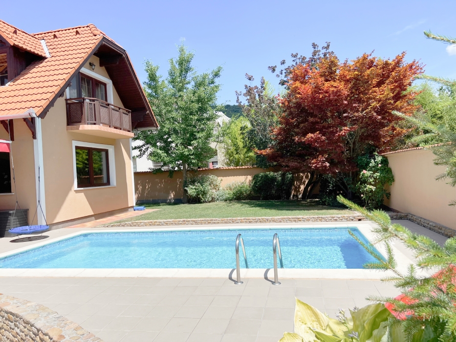 Pomáz Eladó  Családi ház  Pomáz Eladó  Családi ház Pest megye 