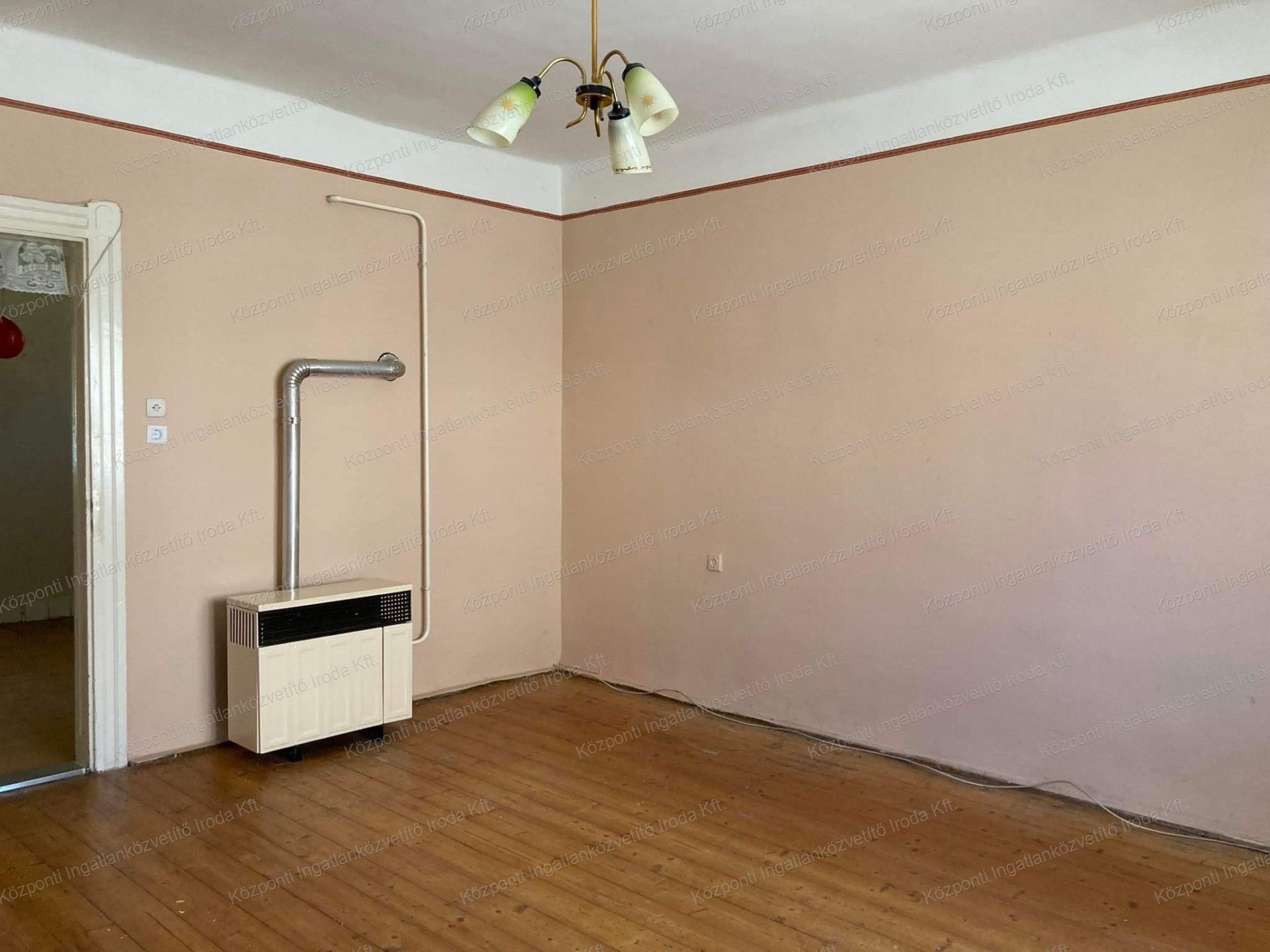 Tatabánya Eladó  Családi ház  Tatabánya Eladó  Családi ház Komárom-Esztergom megye 