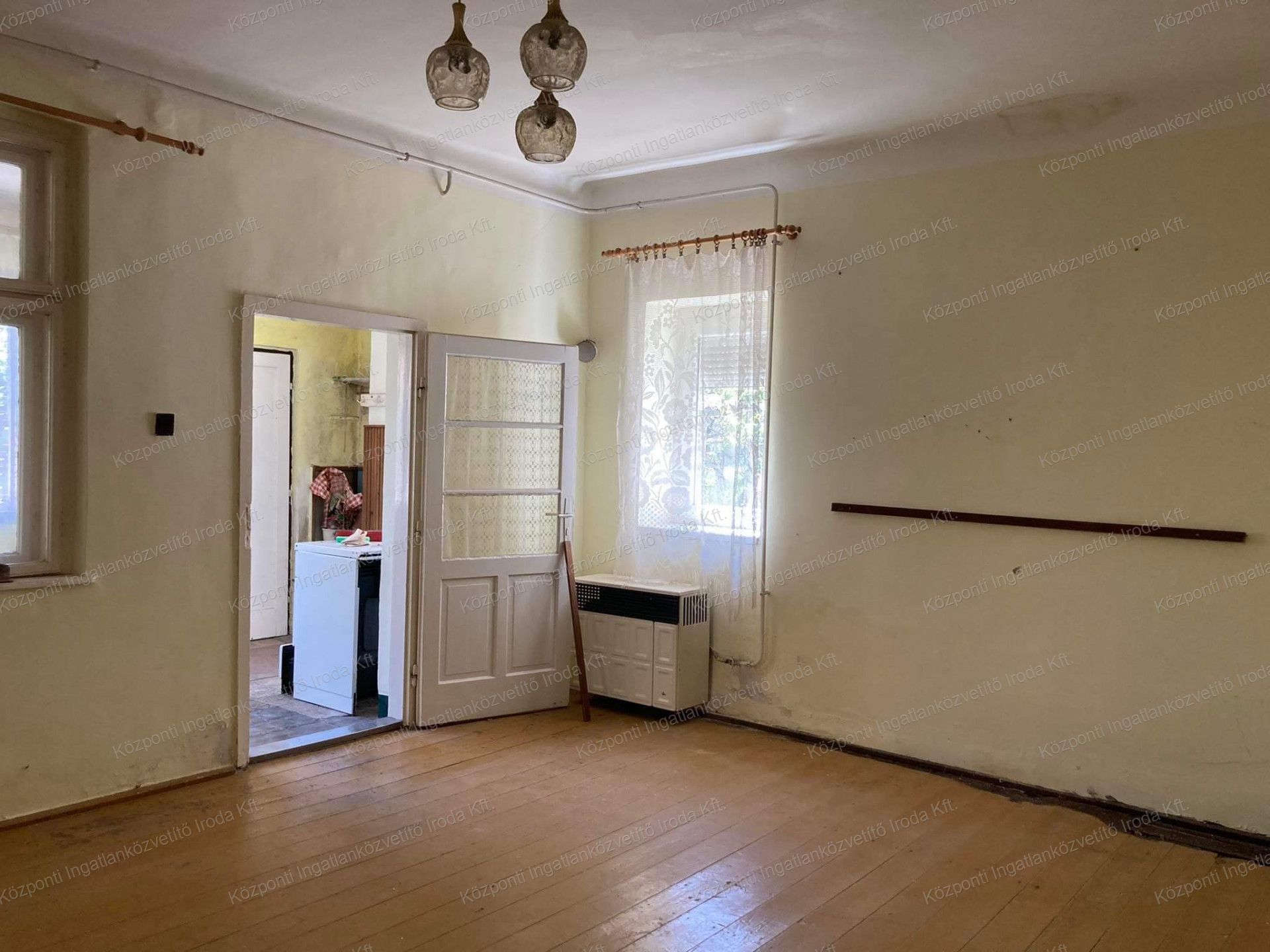 Tatabánya Eladó  Családi ház  Tatabánya Eladó  Családi ház Komárom-Esztergom megye 