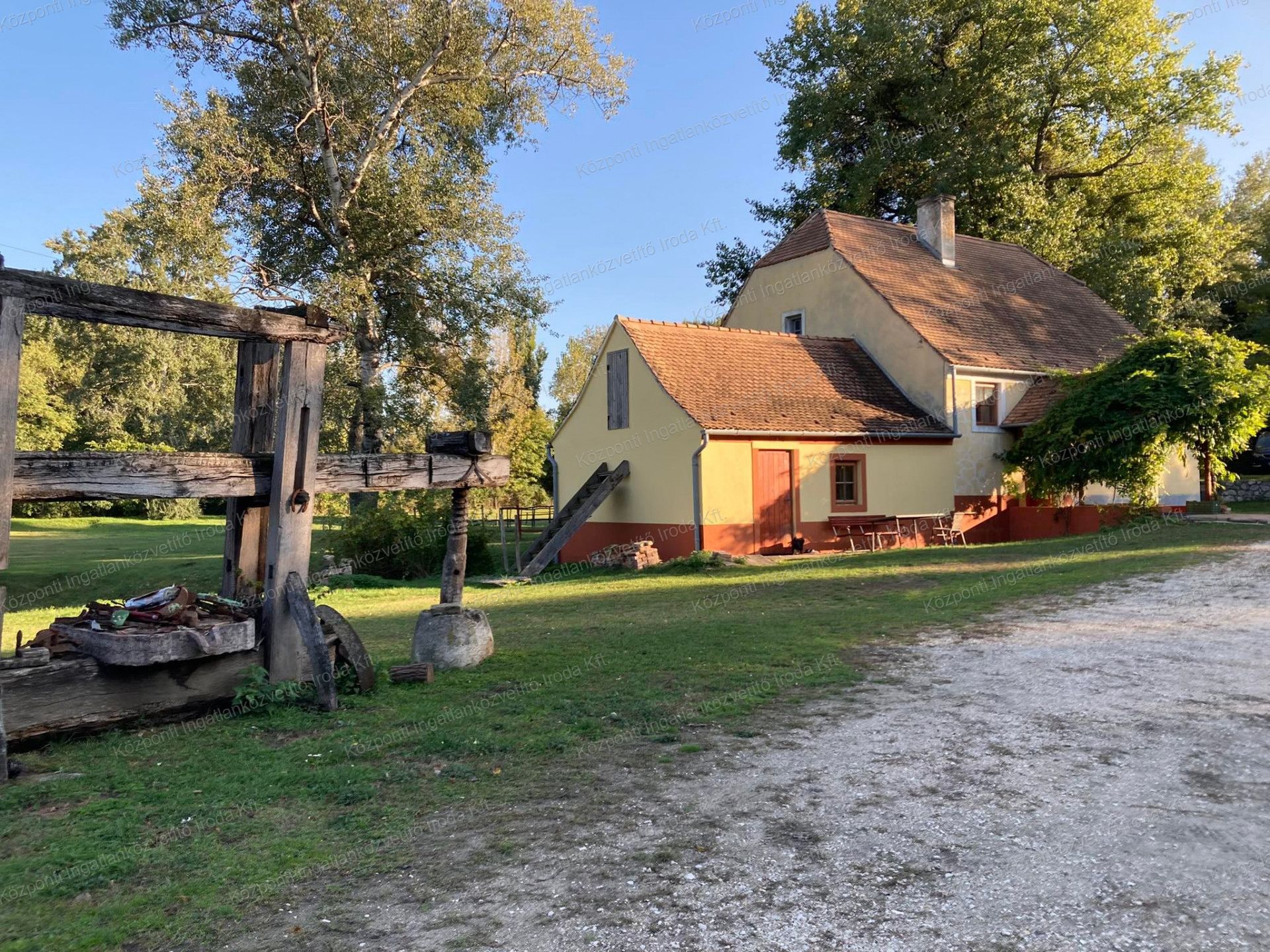 Tatabánya Eladó  Lakás  Tatabánya Eladó  Lakás Komárom-Esztergom megye 
