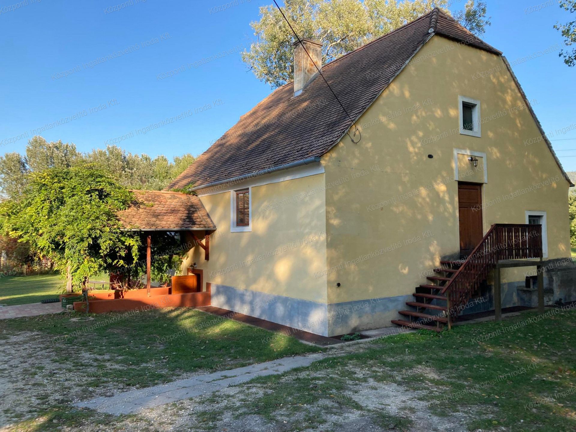 Tatabánya Eladó  Lakás  Tatabánya Eladó  Lakás Komárom-Esztergom megye 