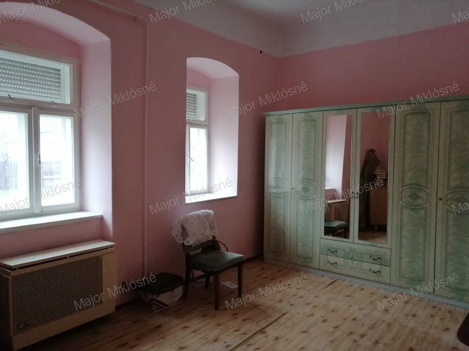 Kisújszállás Eladó  Családi ház  Kisújszállás Eladó  Családi ház Jász-Nagykun-Szolnok megye 