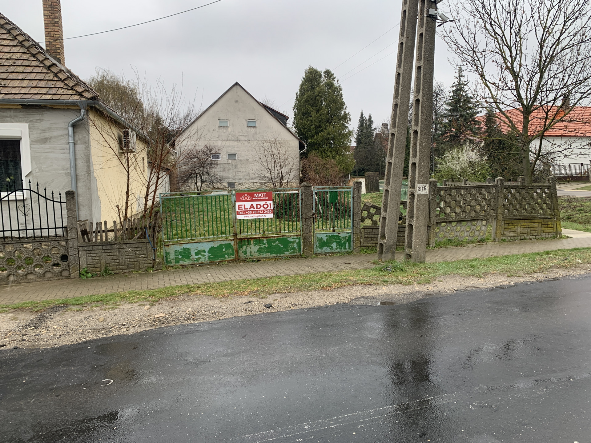 Császár Eladó  Telek/földterület  Császár Eladó  Telek/földterület Komárom-Esztergom megye 