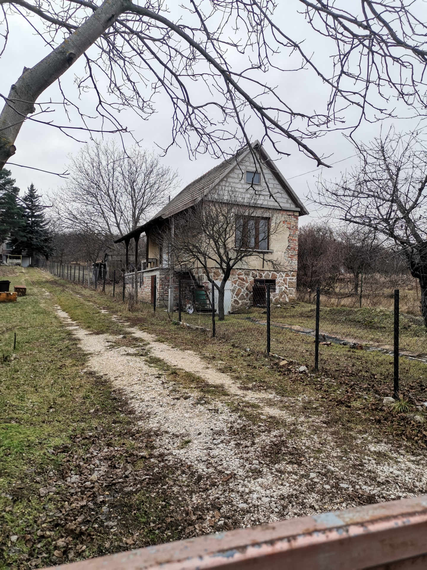 Vértesszőlős,Eladó,Üdülő/nyaraló,40 négyzetméter alapterületű...