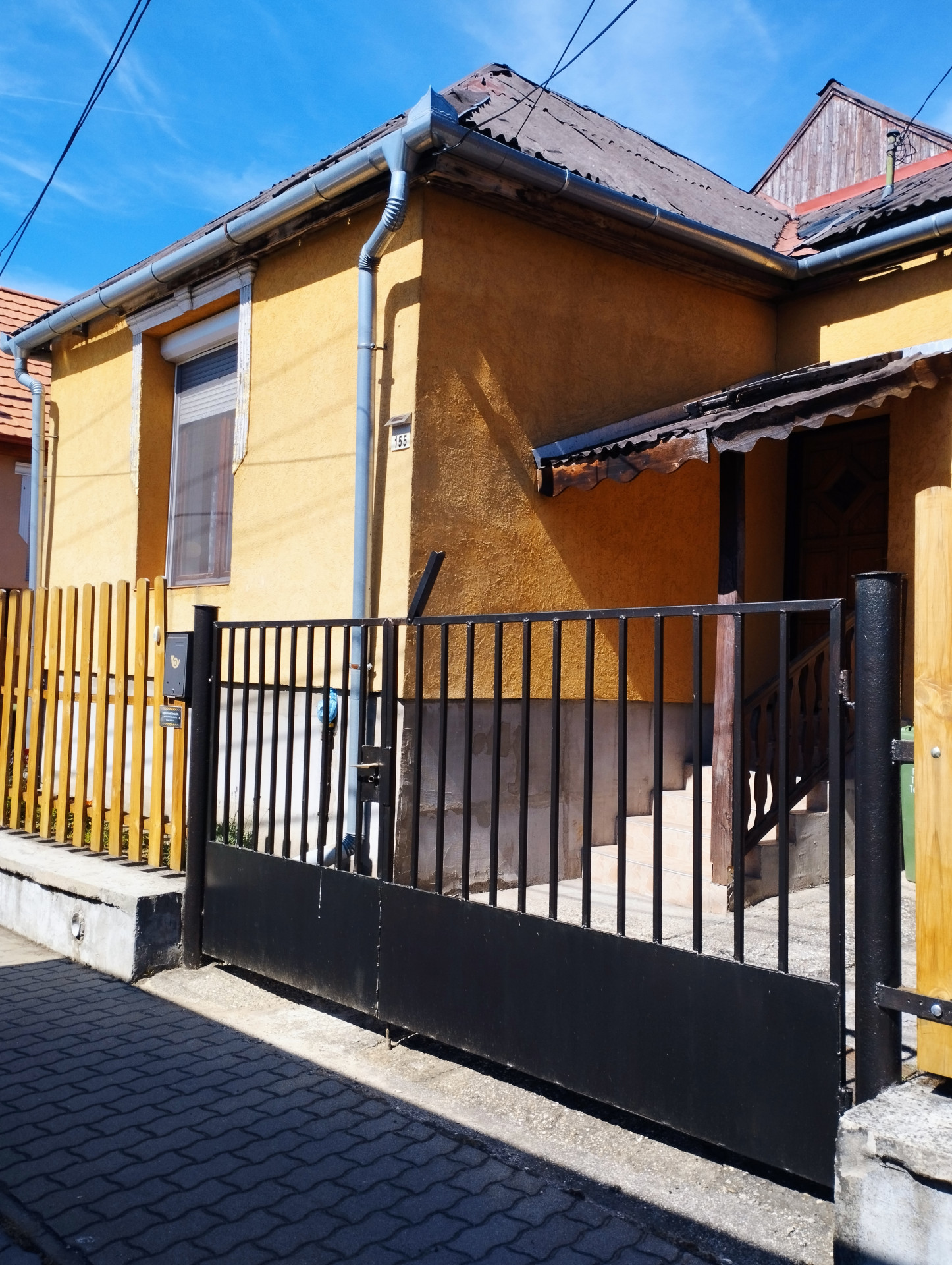 Tatabánya Eladó  Családi ház  Tatabánya Eladó  Családi ház Komárom-Esztergom megye 