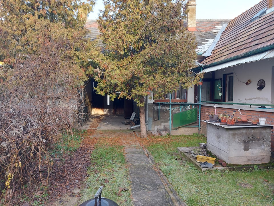 Pilismarót Eladó  Családi ház  Pilismarót Eladó  Családi ház Komárom-Esztergom megye 