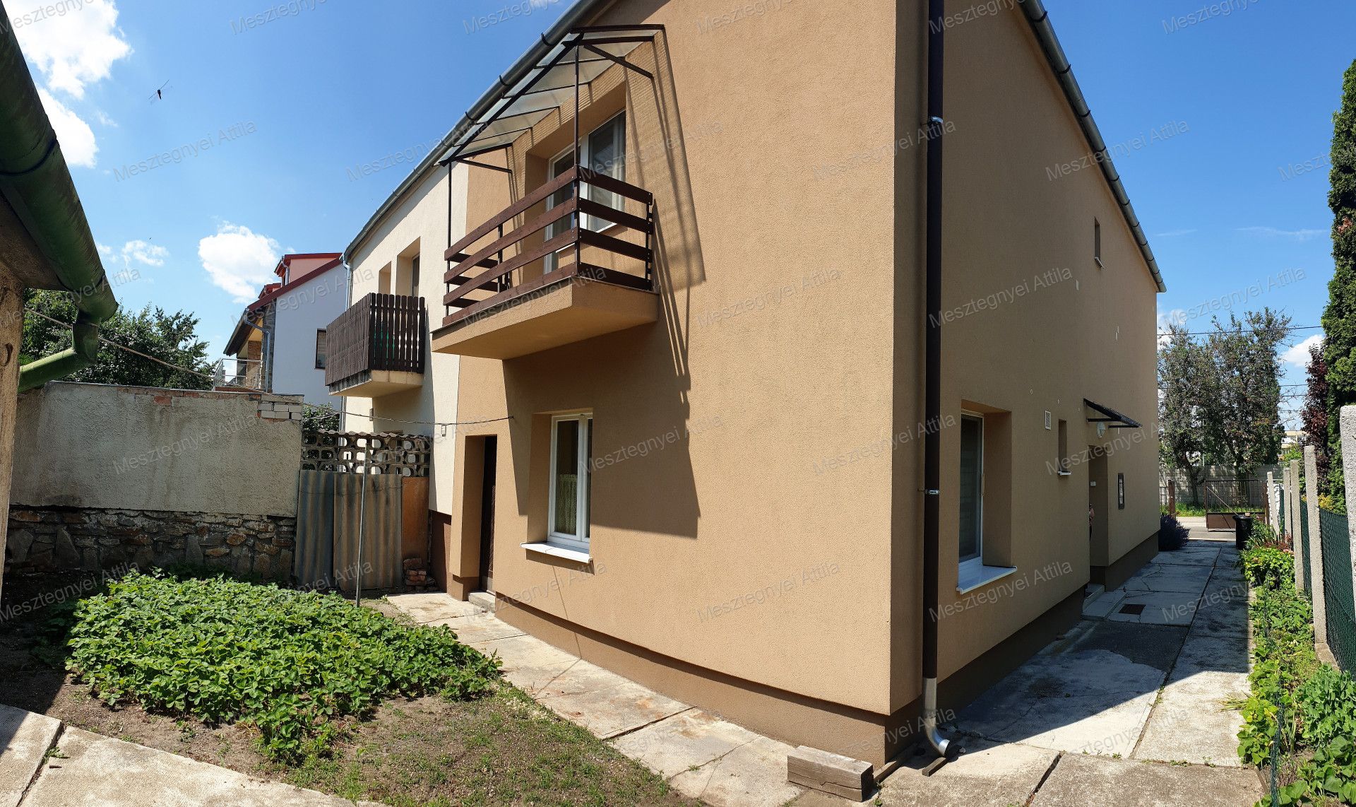Eladó  Családi ház Sopron  64 900 000 , # 2450