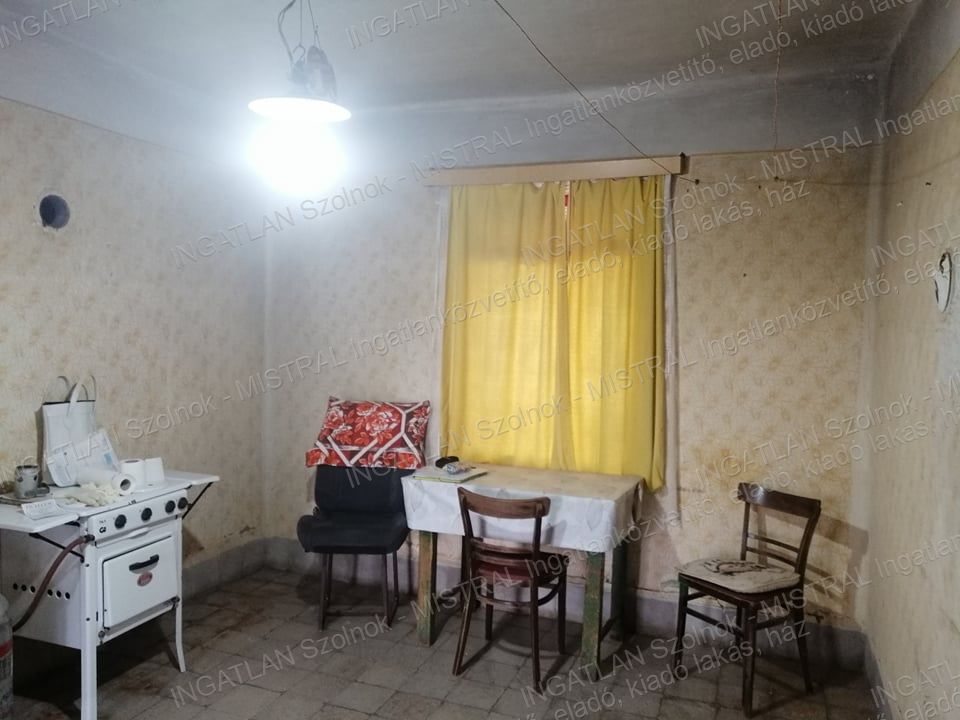 Kengyel Eladó  Családi ház  Kengyel Eladó  Családi ház Jász-Nagykun-Szolnok megye 