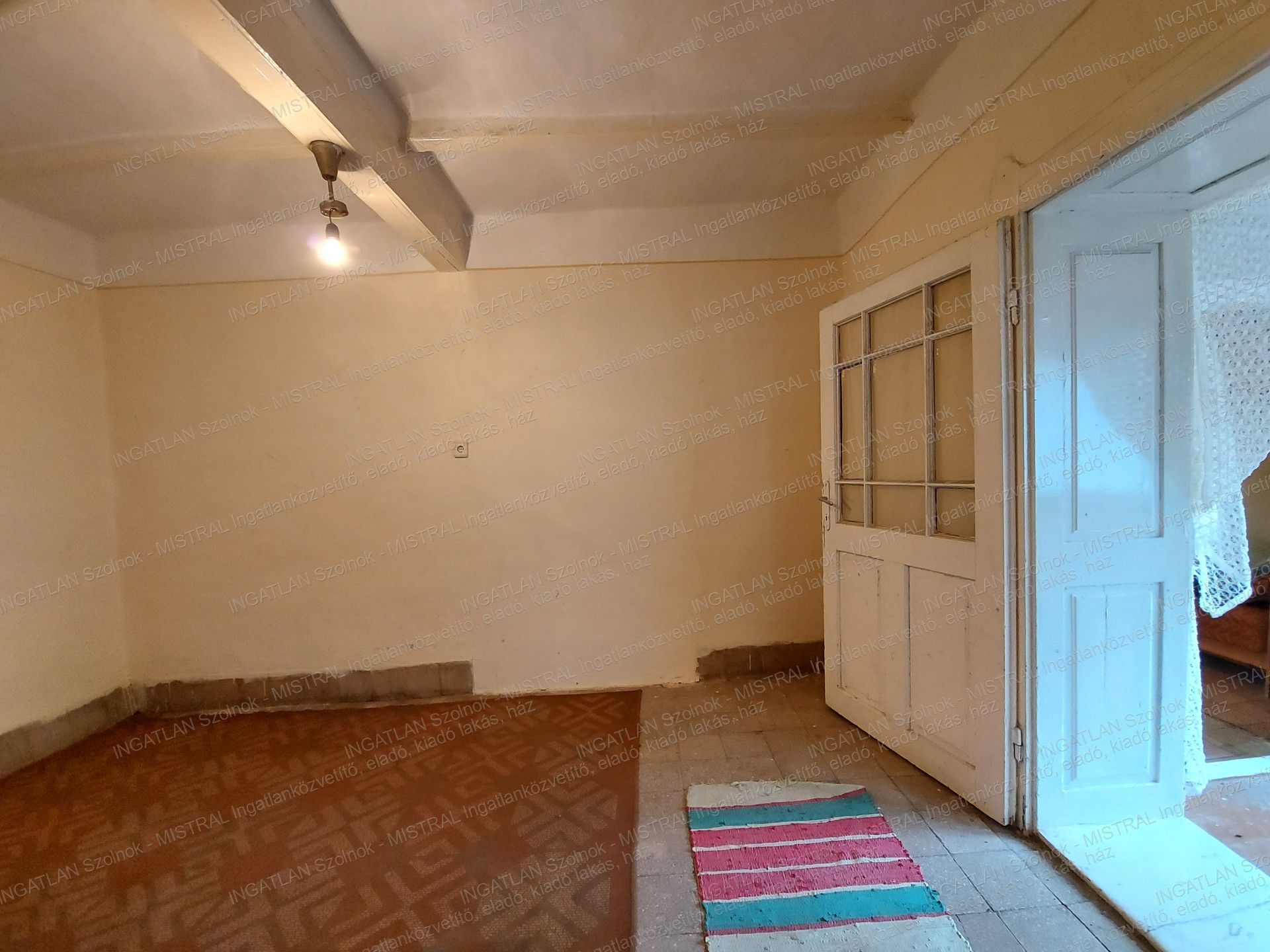 Tiszapüspöki Eladó  Családi ház  Tiszapüspöki Eladó  Családi ház Jász-Nagykun-Szolnok megye 