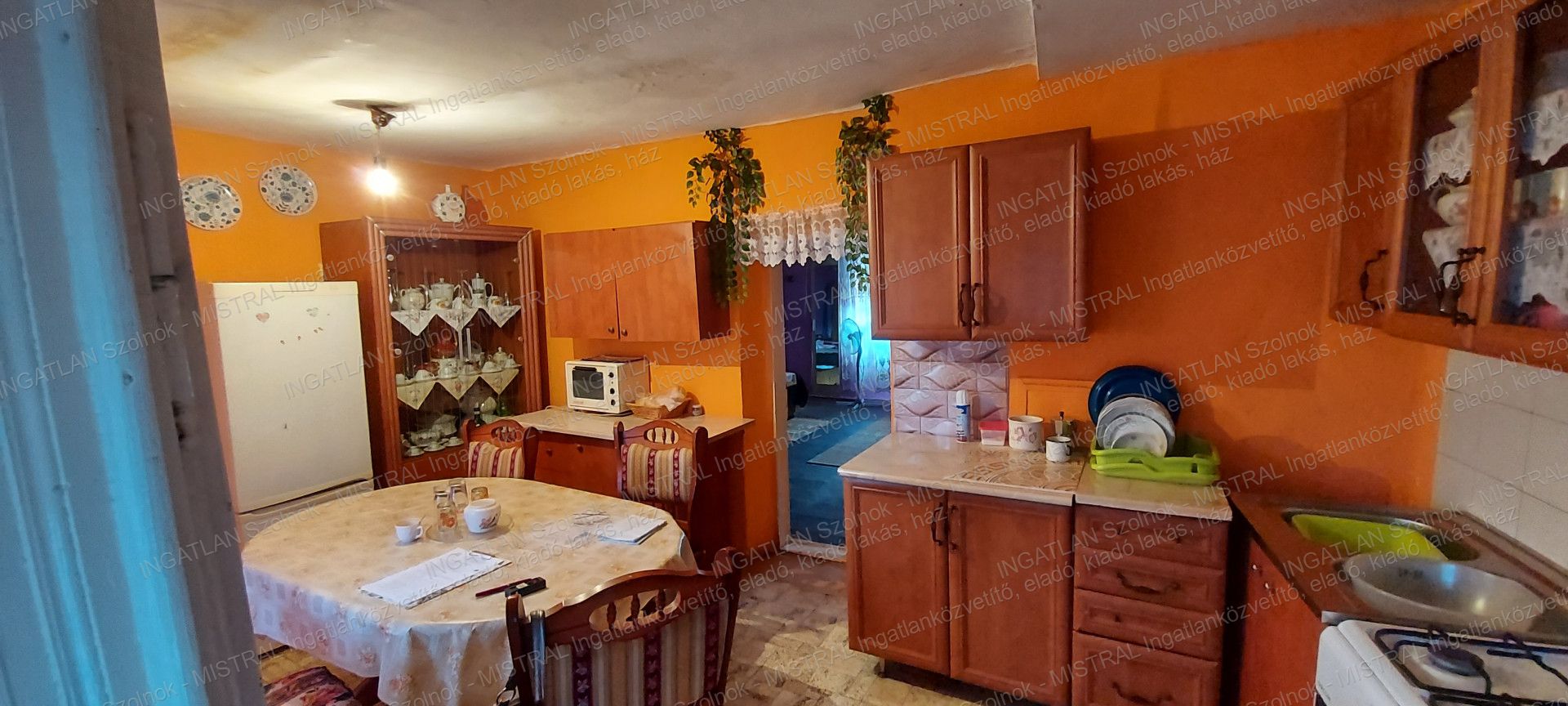 Öcsöd Eladó  Családi ház  Öcsöd Eladó  Családi ház Jász-Nagykun-Szolnok megye 