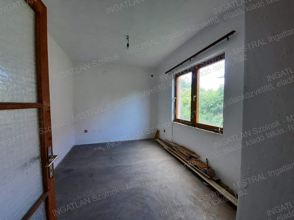 Tiszaörs Eladó  Családi ház  Tiszaörs Eladó  Családi ház Jász-Nagykun-Szolnok megye 