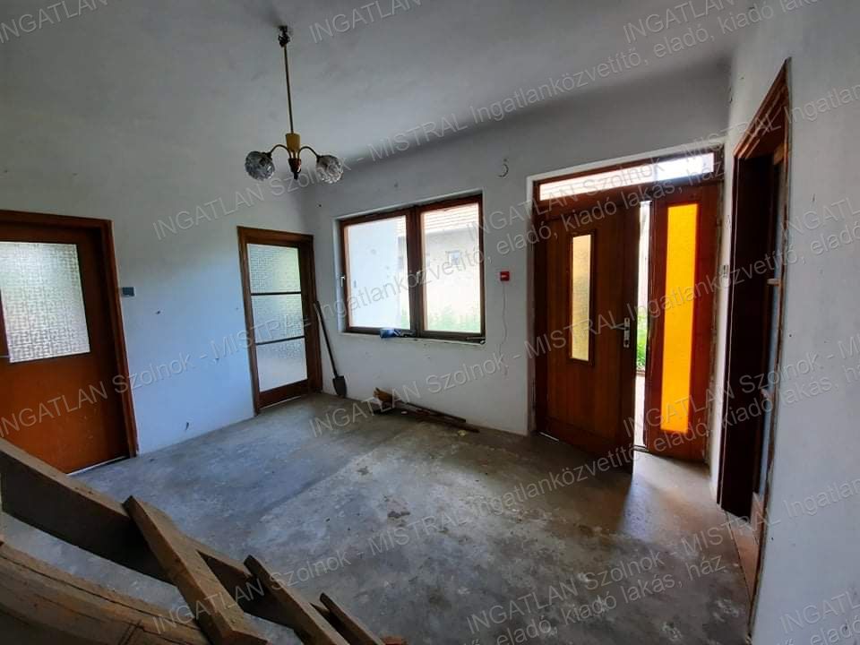 Tiszaörs Eladó  Családi ház  Tiszaörs Eladó  Családi ház Jász-Nagykun-Szolnok megye 