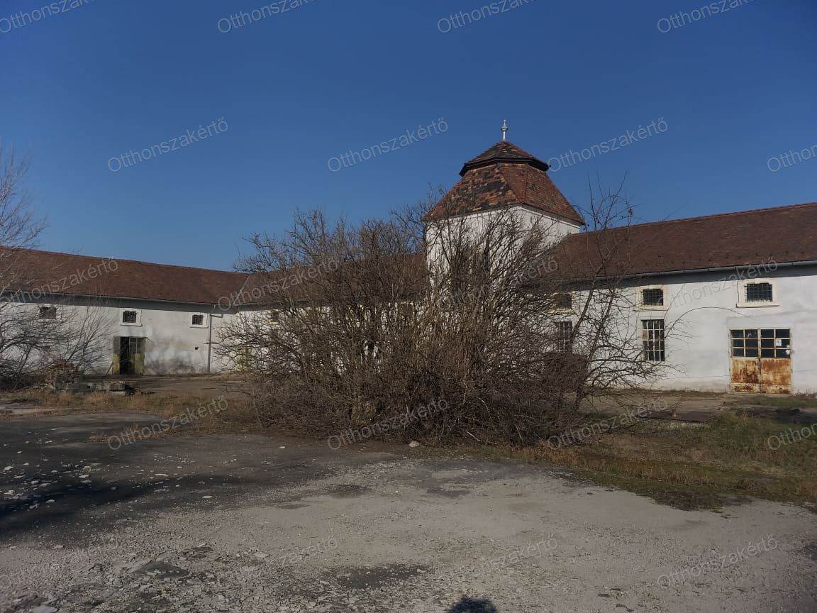 Gödöllő Eladó  Családi ház  Gödöllő Eladó  Családi ház Pest megye 