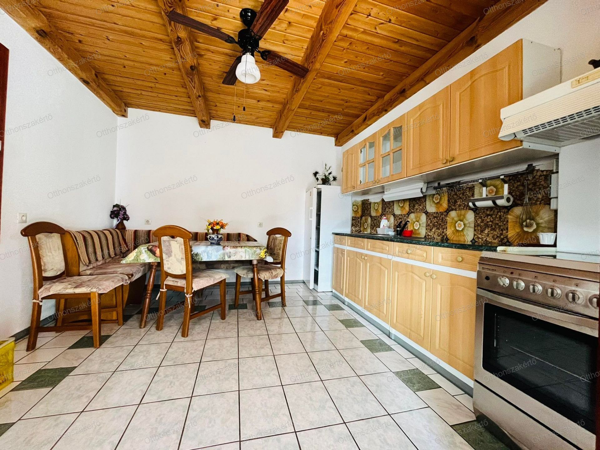 Domony Eladó  Családi ház  Domony Eladó  Családi ház Pest megye 