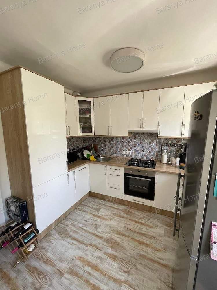 Pécs Eladó  Lakás  Pécs Eladó  Lakás Baranya megye 