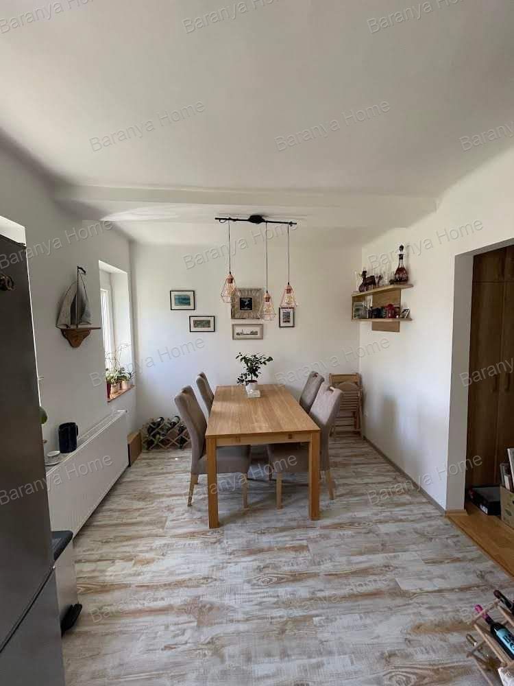 Pécs Eladó  Lakás  Pécs Eladó  Lakás Baranya megye 