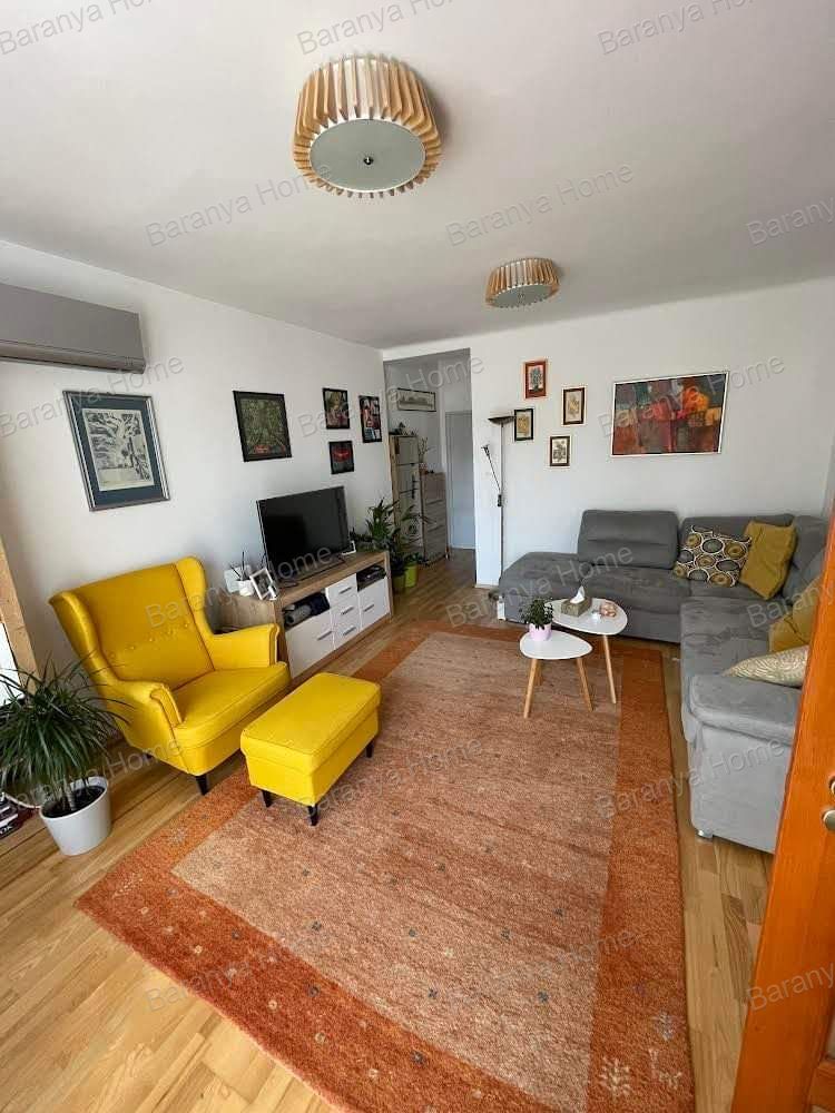 Pécs Eladó  Lakás  Pécs Eladó  Lakás Baranya megye 